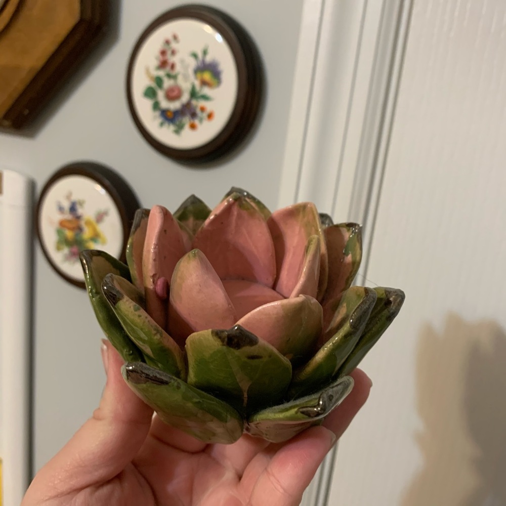 Flower candle holder